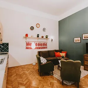 Folk 60sm Spacious And Bright Apartamento Budapest