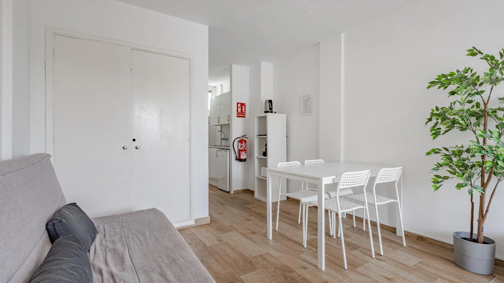 Apartamento En El Dorado Playa De Las Americas 플라야데라스아메리카스